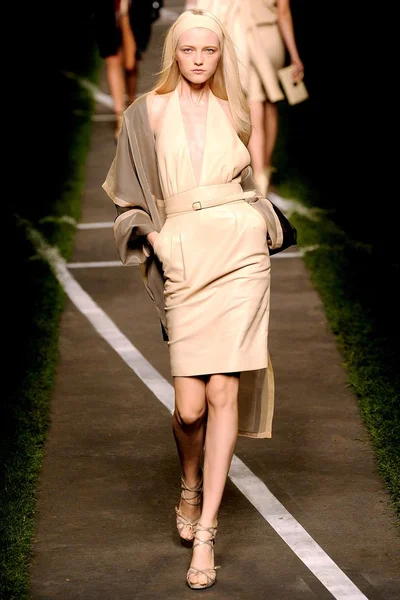 Look 39